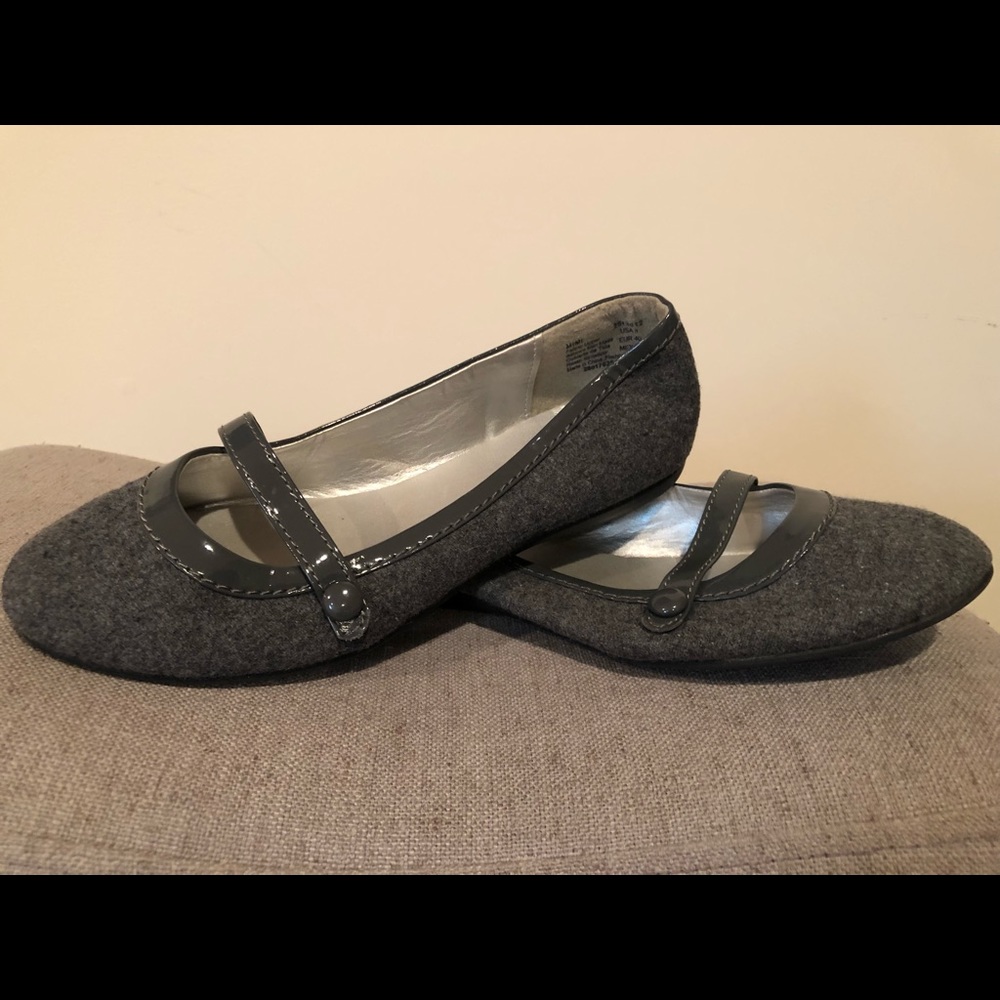 EUC Grey Ballet Flats